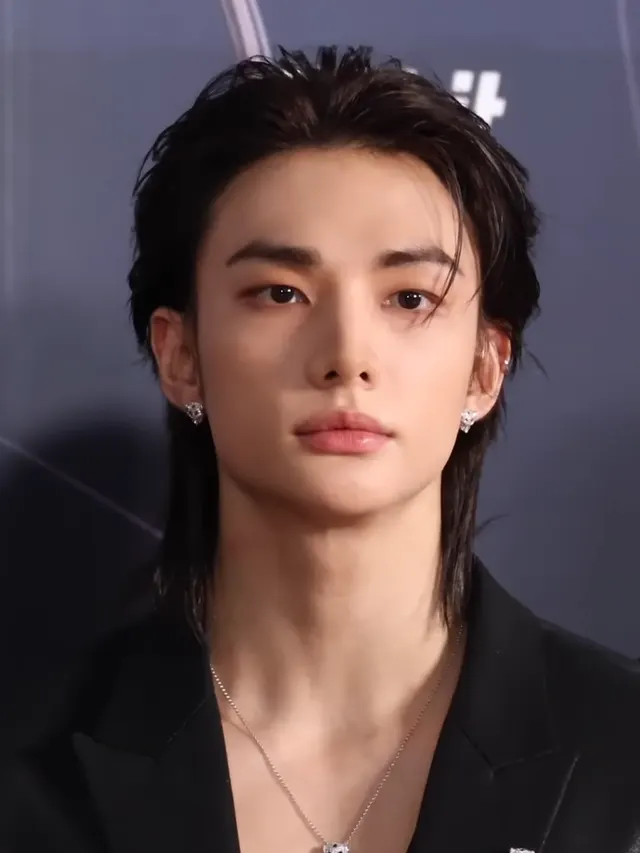 Hyunjin (Stray Kids)
